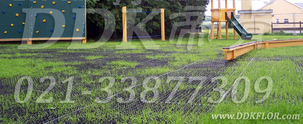 兒童游戲區(qū)黑色樣板圖片，帝肯(DDK)_400_222效果圖，草坪保護(hù)墊