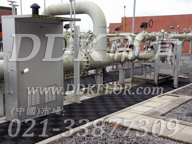 黑色（4）_組合安裝_平臺(tái)通道地面防滑材料