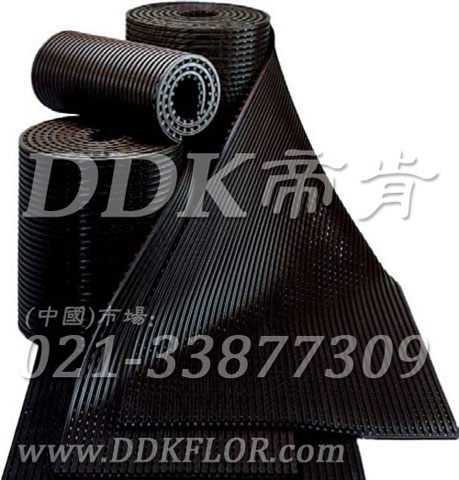 黑色通底型豎條紋防滑毯（4）樣板圖片,帝肯(DDK)_1900（Comfort|康福特）效果圖，pvc防水地墊,pvc防滑卷材,z字型疏水墊,室外防水地板,塑膠透水地板,排水地墊,排水地板,排水防滑墊,泄水型地板磚,漏水地墊,漏水地膠,漏水橡膠墊,漏水防滑墊,疏水板,疏水墊,疏水型抗疲勞地墊,疏水地墊,疏水地席,疏水地毯,疏水防滑墊,疏水防滑地墊,疏水磚,耐油耐水地墊,透水地墊,透水地板膠墊,防水地墊,防水地毯,防水地膠墊,防水墊,防水防滑墊,防滑隔水墊,隔水地墊,隔水地板,隔水材料,工業(yè)耐油地墊,耐油地墊,耐油工業(yè)橡膠墊,耐油橡膠地墊,耐油膠墊,耐油橡膠墊,耐油防滑地墊,耐油防滑墊,重型防滑耐油墊,防油地墊,防油防滑墊,塑料防滑網(wǎng)格墊,塑料網(wǎng)格扳,塑料網(wǎng)格防滑地墊,工業(yè)用格柵地墊,柵格地墊,網(wǎng)格地墊,網(wǎng)格塑料地板墊,網(wǎng)格塑料墊,網(wǎng)格防滑墊,網(wǎng)格地板,防滑塑料網(wǎng)格,網(wǎng)孔地墊,網(wǎng)眼防滑,網(wǎng)狀防滑墊,網(wǎng)狀地毯