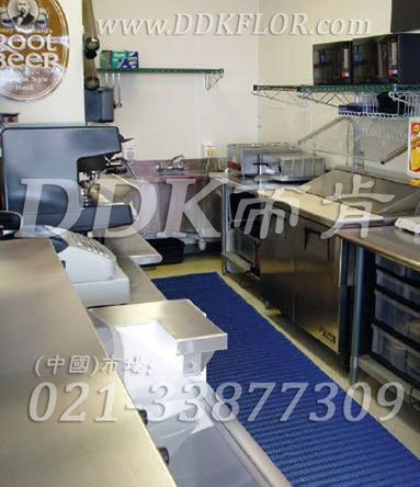 帝肯(DDK)_1900_798（食堂餐廳廚房防滑材料）廚房地墊,廚房地毯,廚房地膠,廚房防滑地墊,廚房防滑地毯,廚房防滑地磚,廚房防滑墊,后廚用輸水墊,餐廳廚房專(zhuān)用地毯,餐廳防滑地墊,食堂專(zhuān)用防滑地毯,食堂用防滑地墊,食堂防滑墊