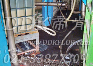 帝肯(DDK)_1900_9979耐壓地板,耐壓耐磨地毯,耐重壓地墊,工業(yè)用格柵地墊,柵格地墊,耐油地墊,耐油膠墊,耐重壓地板,抗壓地墊,抗壓地板,pvc承重地板,車(chē)間防滑地墊,車(chē)間防滑墊,車(chē)間防砸地板,工廠防滑地墊,工廠防滑墊,耐油防滑地墊,耐油防滑墊,耐油耐水地墊,重型防滑耐油墊,工業(yè)耐油地墊,            