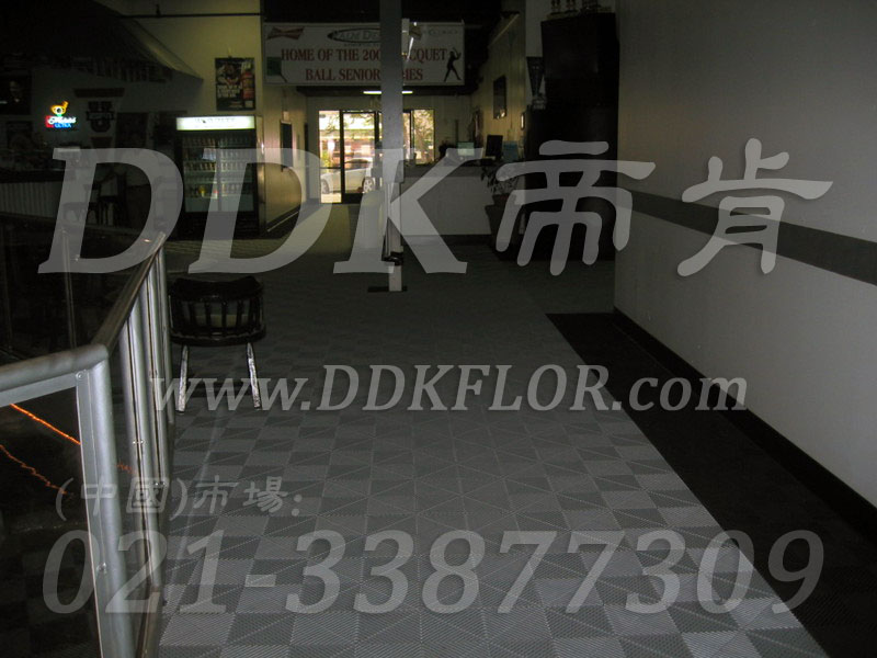 經(jīng)典灰(1)快速拼裝型辦公室地板磚樣板圖片,帝肯(DDK)_8100_8850(辦公室地面裝修材料)效果圖 經(jīng)典灰(1)快速拼裝型辦公室地板磚樣板圖片,帝肯(DDK)_8100_8850(辦公室地面裝修材料)效果圖,辦公室pvc地板,辦公室地板,辦公室地板磚,辦公室地板膠,辦公室地膠,辦公室塑膠地板,辦公室片材地板