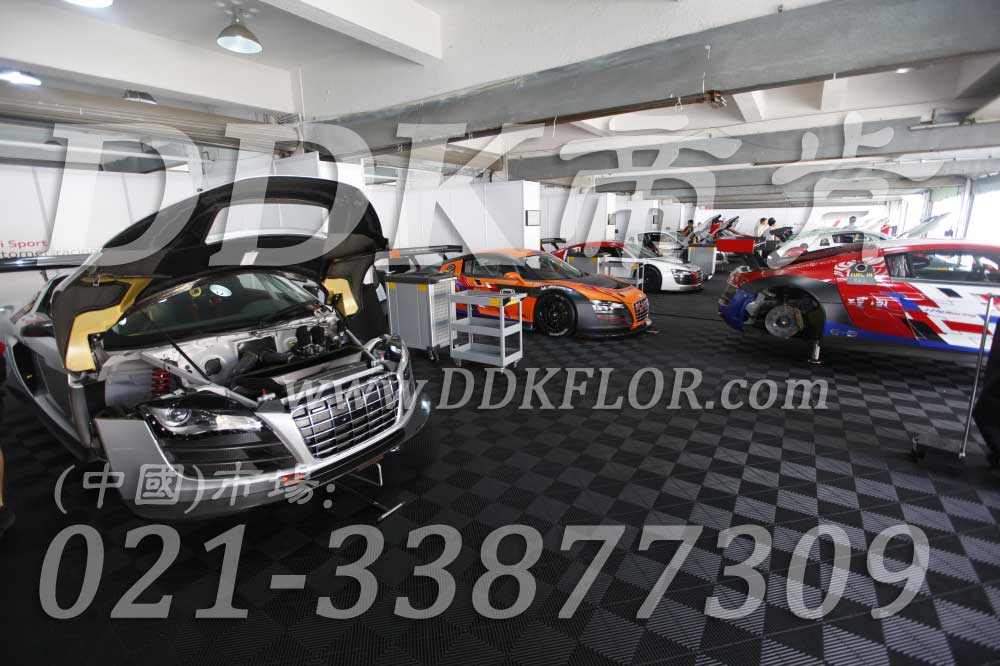 8-F1珠海站汽車維護(hù)區(qū)專用黑色抗壓地板樣板圖片,帝肯(DDK)_8100_6008（賽車P房帳篷地板）效果圖，帳篷地膠
