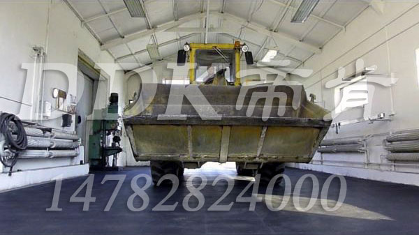 【重型防壓耐沖擊地板保護材料】過重車的工廠樓面過道怎么處理？樣板圖片,帝肯(DDK)_2000_9979(工業(yè)廠房車間地面材料)效果圖,pvc承重地板,承重地磚,承重地膠墊,耐重壓地板,重型地板,抗壓地板,耐壓地膠,耐壓地磚,耐壓地板