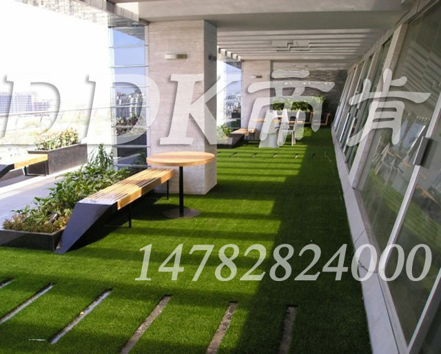 【屋頂花園地面輔什么材料好？】