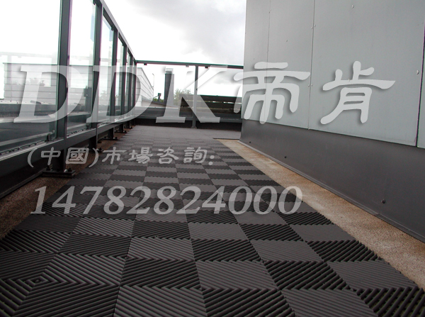 204243403室外露臺地面鋪什么好？露臺鋪磚,露臺地磚