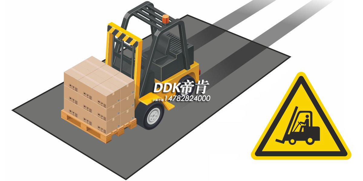 叉車進(jìn)出車輪臟？一文看懂全球主流車間門口除塵地墊的選型與差異